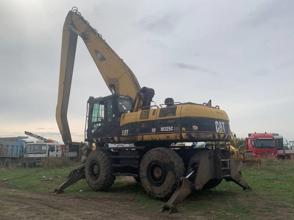 CAT M 325 C L MH  - Waste/ Industry handler: picture 3 CAT M 325 C L MH  - Waste/ Industry handler: picture 3