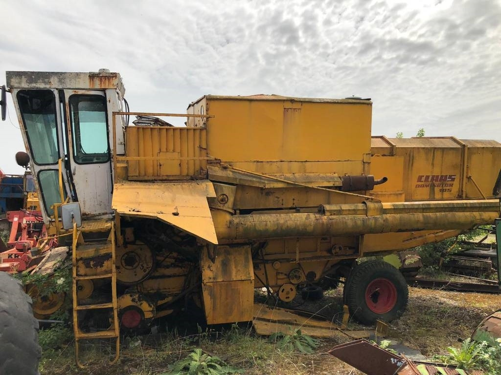 Claas Dominator FOR PARTS - Combine harvester: picture 1 Claas Dominator FOR PARTS - Combine harvester: picture 1