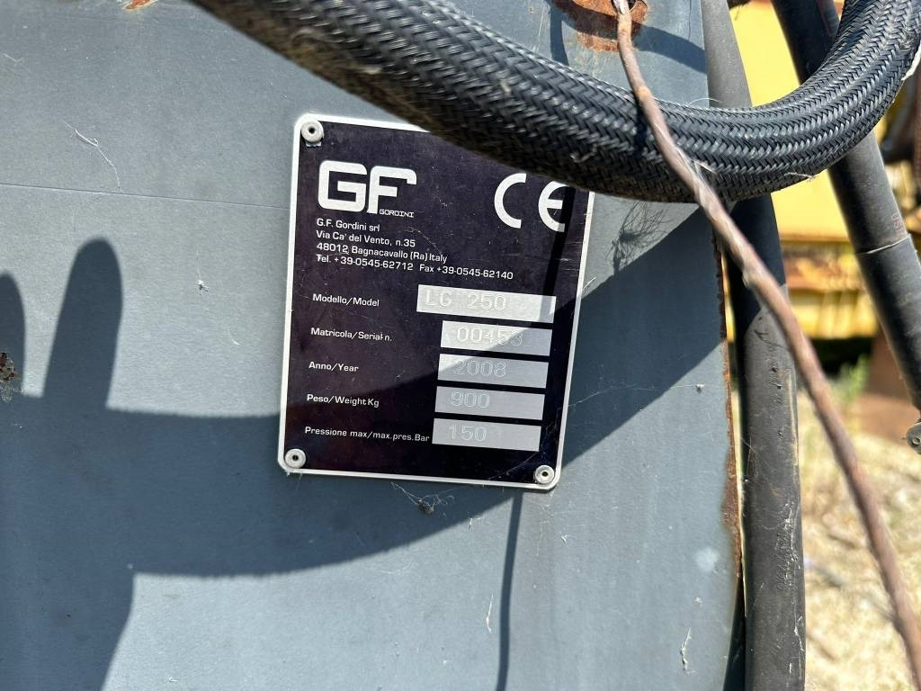 GF Gordoni LG250 - Grader: picture 4 GF Gordoni LG250 - Grader: picture 4