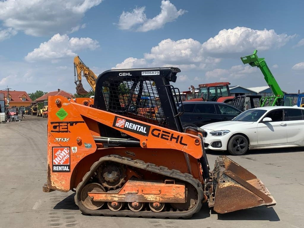 Gehl RT135 - Compact track loader: picture 4 Gehl RT135 - Compact track loader: picture 4
