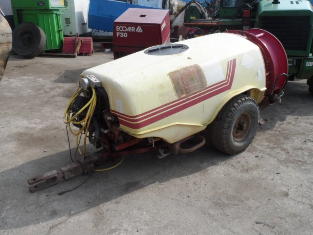 Hardi 1000  - Trailed sprayer: picture 2 Hardi 1000  - Trailed sprayer: picture 2