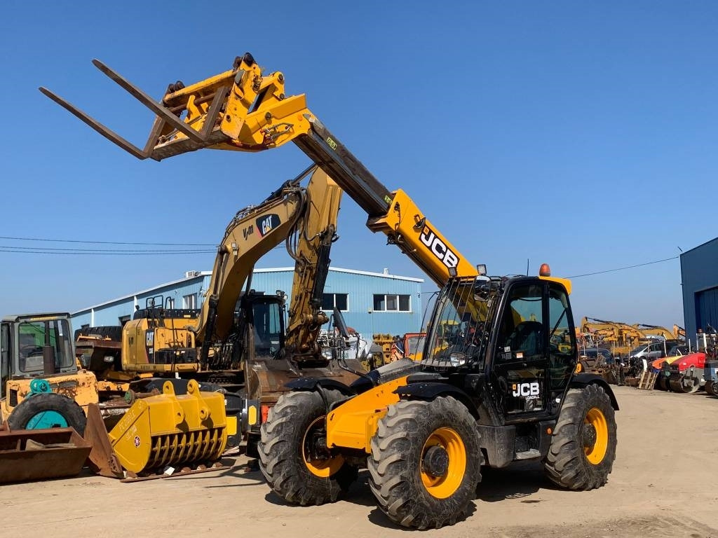 JCB 531-70 - Telescopic handler: picture 1 JCB 531-70 - Telescopic handler: picture 1