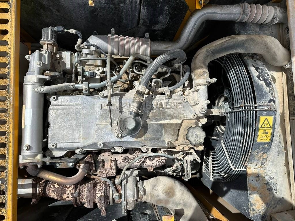 JCB JS 240 N LC - Crawler excavator: picture 3 JCB JS 240 N LC - Crawler excavator: picture 3