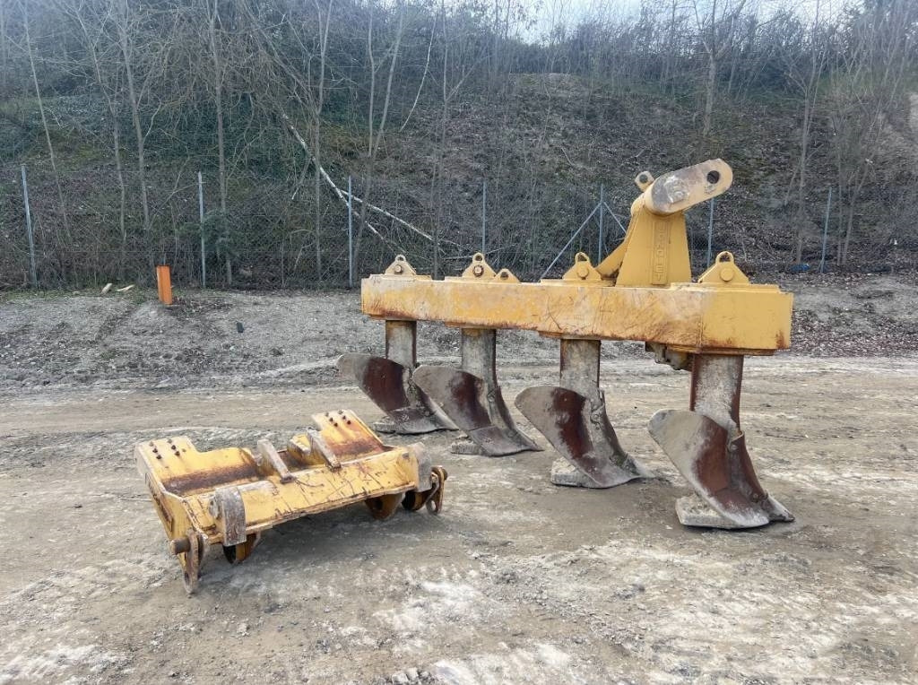 Jonquet Charrue PLOW - Plow: picture 1 Jonquet Charrue PLOW - Plow: picture 1