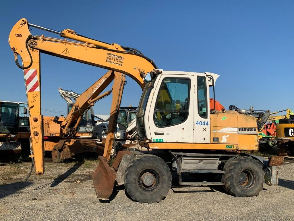Liebherr A 312 - Wheel excavator: picture 2 Liebherr A 312 - Wheel excavator: picture 2