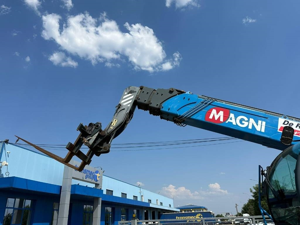 Telescopic handler Magni RTH 5,23: picture 7