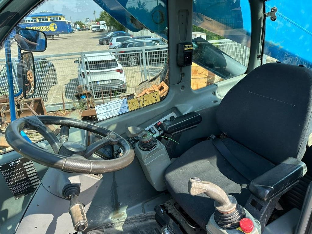 Telescopic handler Magni RTH 5,23: picture 9