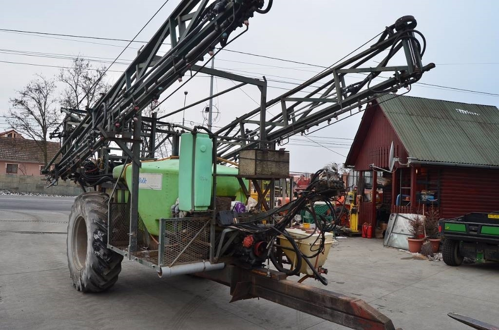 Technoma 2500 - Trailed sprayer: picture 4 Technoma 2500 - Trailed sprayer: picture 4