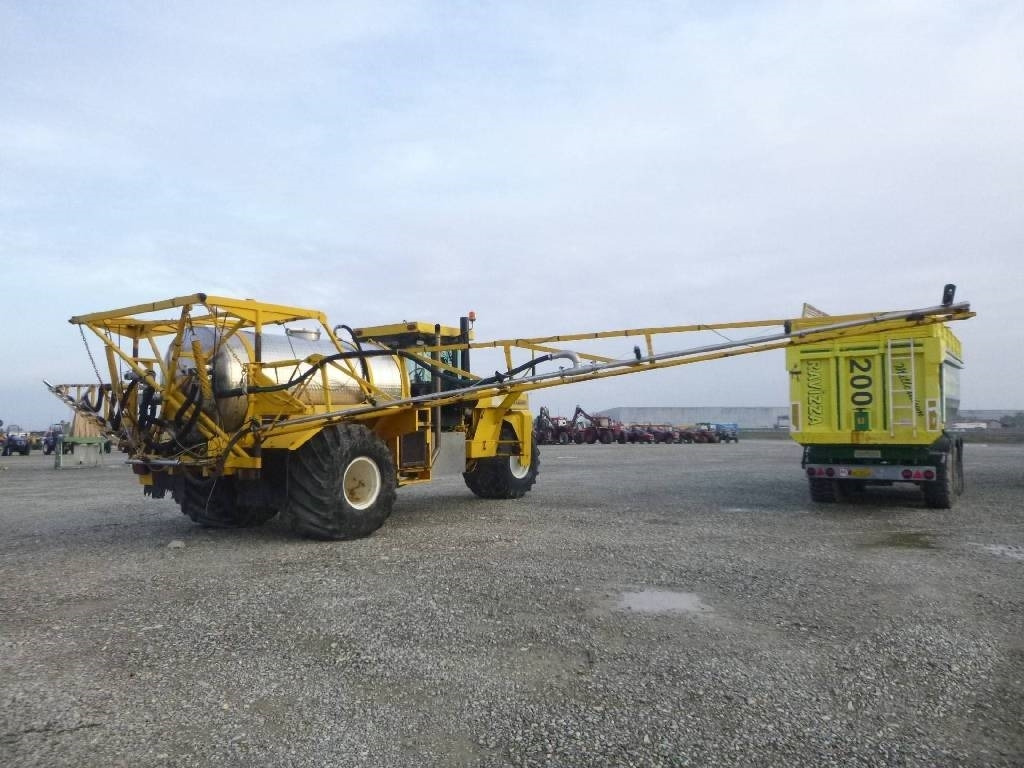 Terra Gator 1603T - Self-propelled sprayer: picture 2 Terra Gator 1603T - Self-propelled sprayer: picture 2