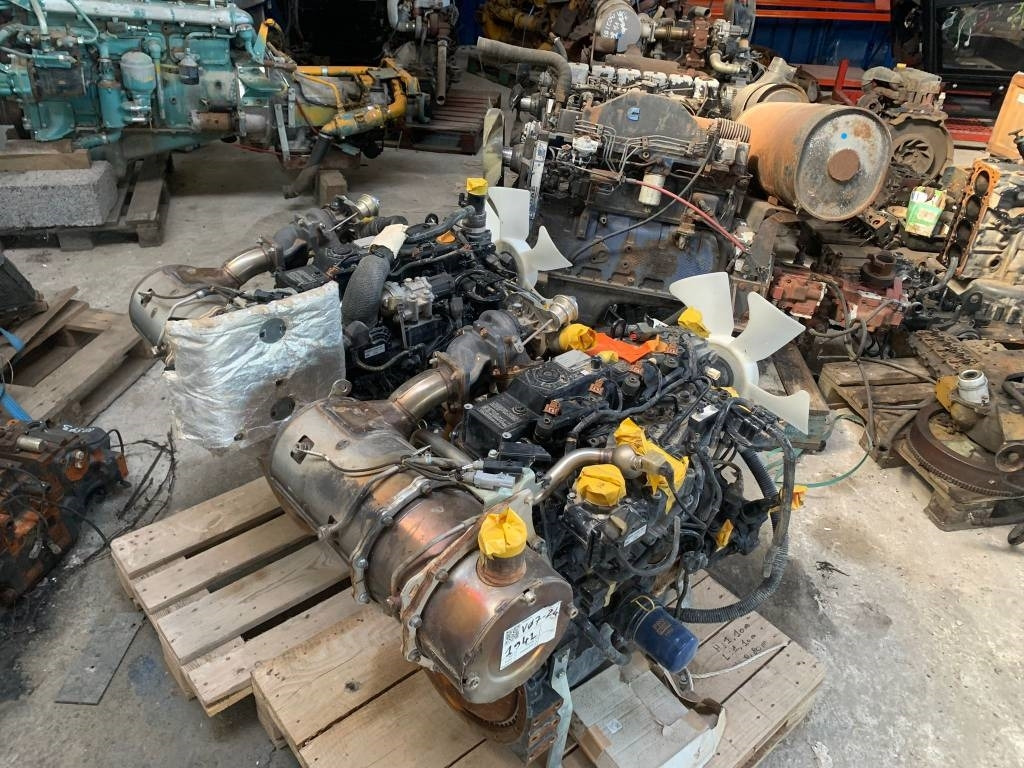 Yanmar 4TNV98CT - Engine for Construction machinery: picture 2 Yanmar 4TNV98CT - Engine for Construction machinery: picture 2