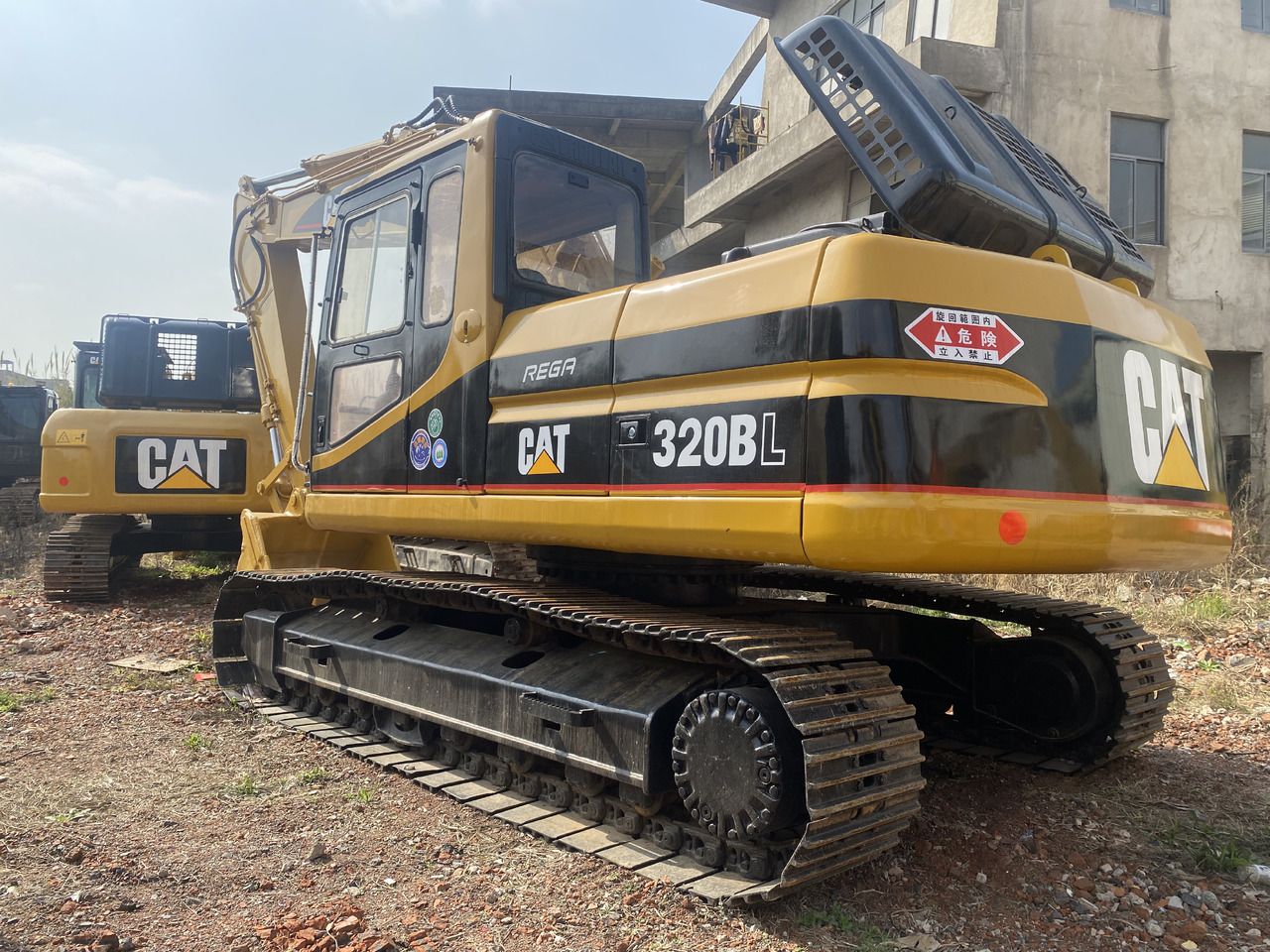 CATERPILLAR 320BL - Excavator: picture 4 CATERPILLAR 320BL - Excavator: picture 4