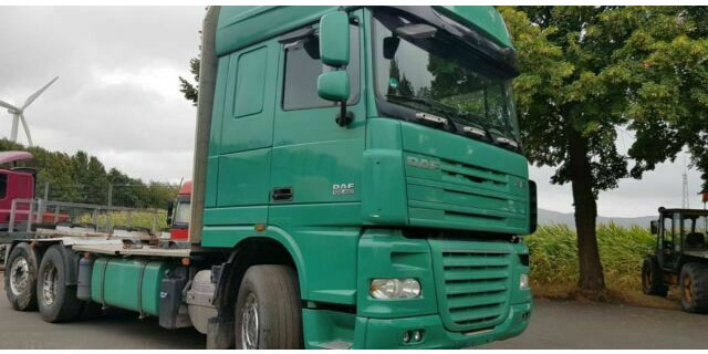 DAF XF105-460Super Spacs Cap G.Haus/Hoch Retarder - Timber truck: picture 2 DAF XF105-460Super Spacs Cap G.Haus/Hoch Retarder - Timber truck: picture 2