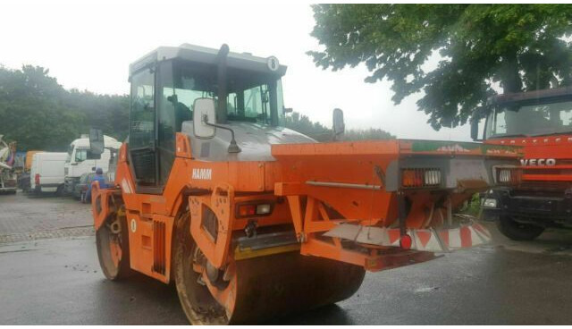 Hamm DV90 VO mit Streuer Klima German Maschine - Road roller: picture 2 Hamm DV90 VO mit Streuer Klima German Maschine - Road roller: picture 2