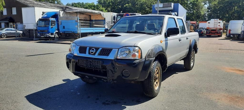 Nissan Pickup Doka - Pickup truck: picture 4 Nissan Pickup Doka - Pickup truck: picture 4