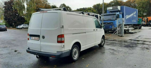 Volkswagen Transporter TDI Kastenwagen Lang - Van: picture 4 Volkswagen Transporter TDI Kastenwagen Lang - Van: picture 4