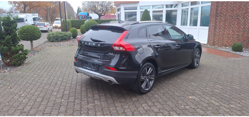 Volvo V40 Cross Country You! - Hatchback: picture 4 Volvo V40 Cross Country You! - Hatchback: picture 4