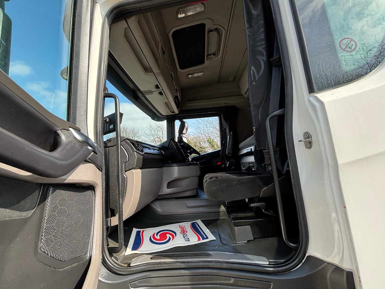 Tractor unit 2018 Scania R450 Tractor Unit: picture 19