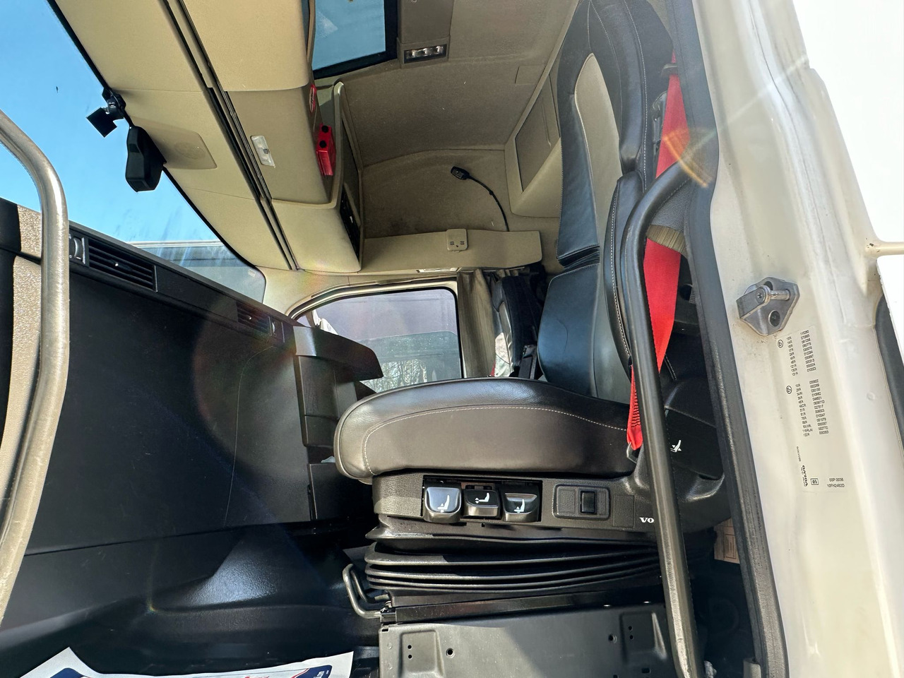 Tractor unit 2020 Volvo FH 460 Tractor Unit: picture 30