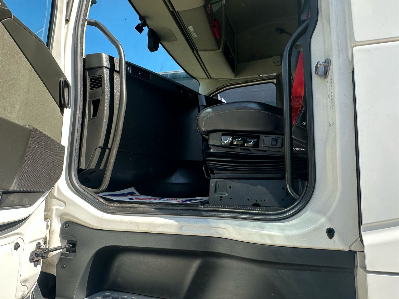 Tractor unit 2020 Volvo FH 460 Tractor Unit: picture 27