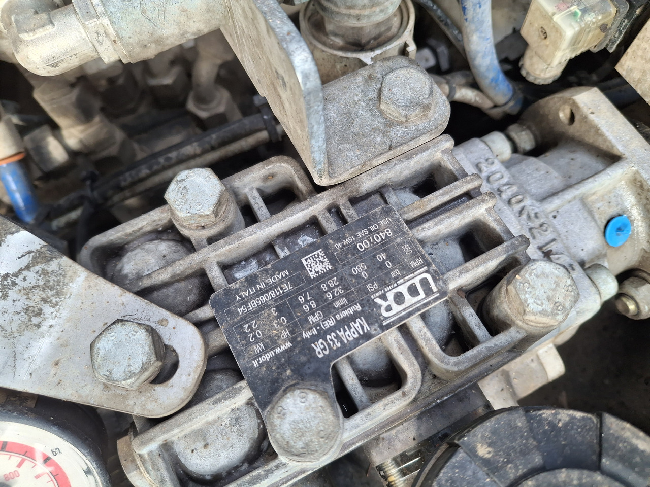 Road sweeper RENAULT C280 SEMAT ZOELLER Zamiatarka Kehrmaschine Euro 6 PM Karcher L/R 2 Motoren 2018r Hochdruckreinigung: picture 27 Road sweeper RENAULT C280 SEMAT ZOELLER Zamiatarka Kehrmaschine Euro 6 PM Karcher L/R 2 Motoren 2018r Hochdruckreinigung: picture 27