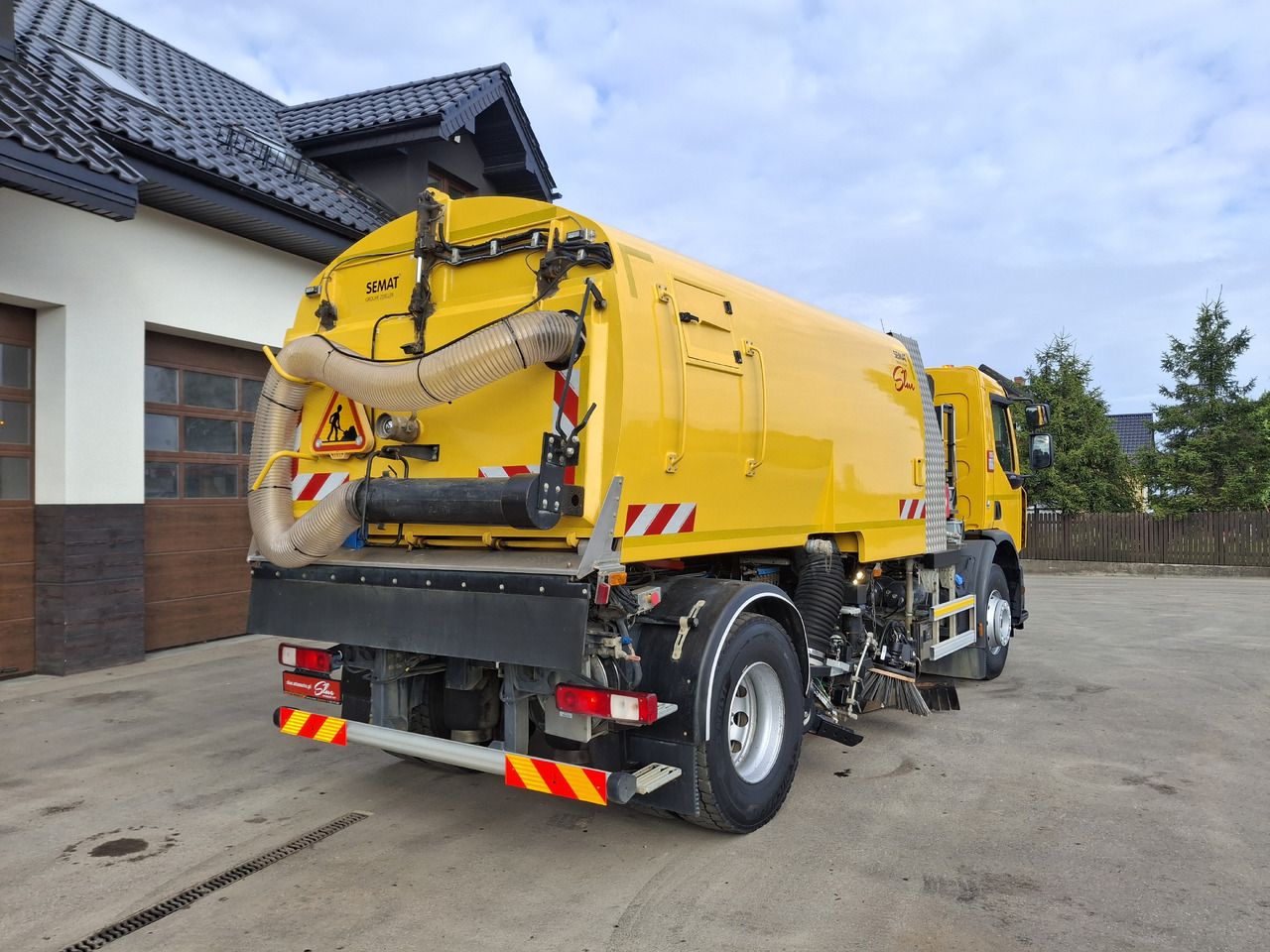 Road sweeper RENAULT C280 SEMAT ZOELLER Zamiatarka Kehrmaschine Euro 6 PM Karcher L/R 2 Motoren 2018r Hochdruckreinigung: picture 6 Road sweeper RENAULT C280 SEMAT ZOELLER Zamiatarka Kehrmaschine Euro 6 PM Karcher L/R 2 Motoren 2018r Hochdruckreinigung: picture 6
