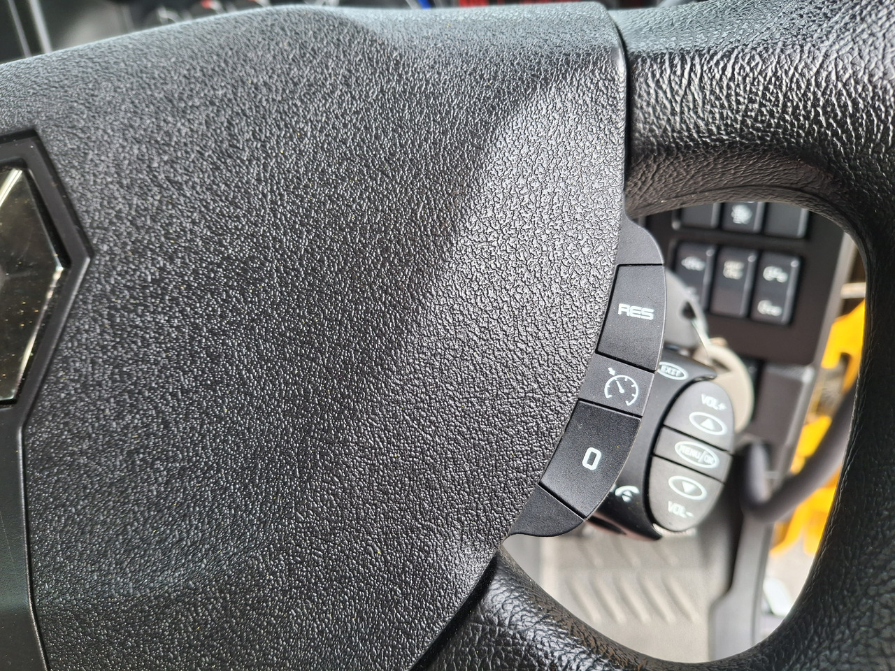 Road sweeper RENAULT C280 SEMAT ZOELLER Zamiatarka Kehrmaschine Euro 6 PM Karcher L/R 2 Motoren 2018r Hochdruckreinigung: picture 43 Road sweeper RENAULT C280 SEMAT ZOELLER Zamiatarka Kehrmaschine Euro 6 PM Karcher L/R 2 Motoren 2018r Hochdruckreinigung: picture 43