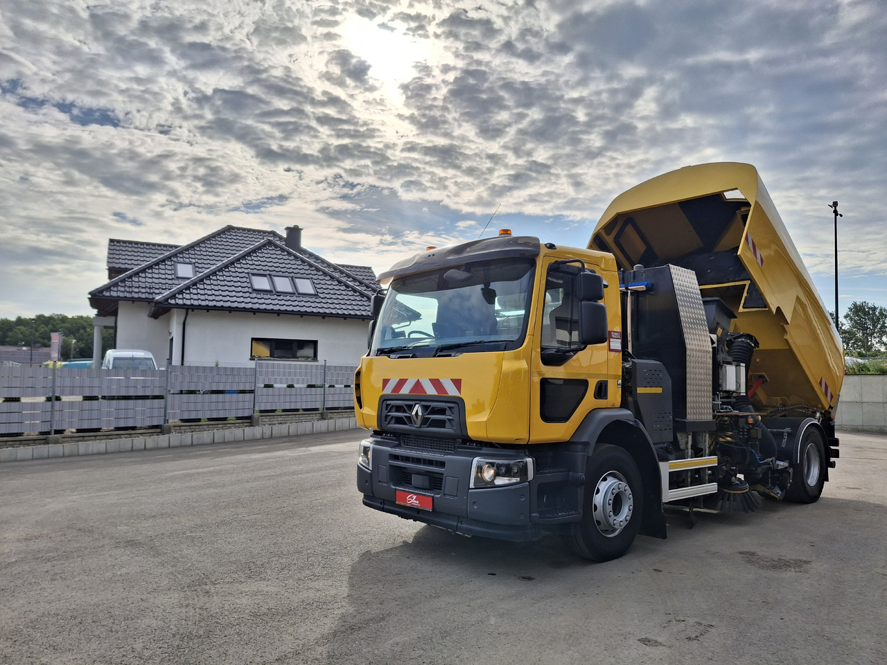 Road sweeper RENAULT C280 SEMAT ZOELLER Zamiatarka Kehrmaschine Euro 6 PM Karcher L/R 2 Motoren 2018r Hochdruckreinigung: picture 21 Road sweeper RENAULT C280 SEMAT ZOELLER Zamiatarka Kehrmaschine Euro 6 PM Karcher L/R 2 Motoren 2018r Hochdruckreinigung: picture 21