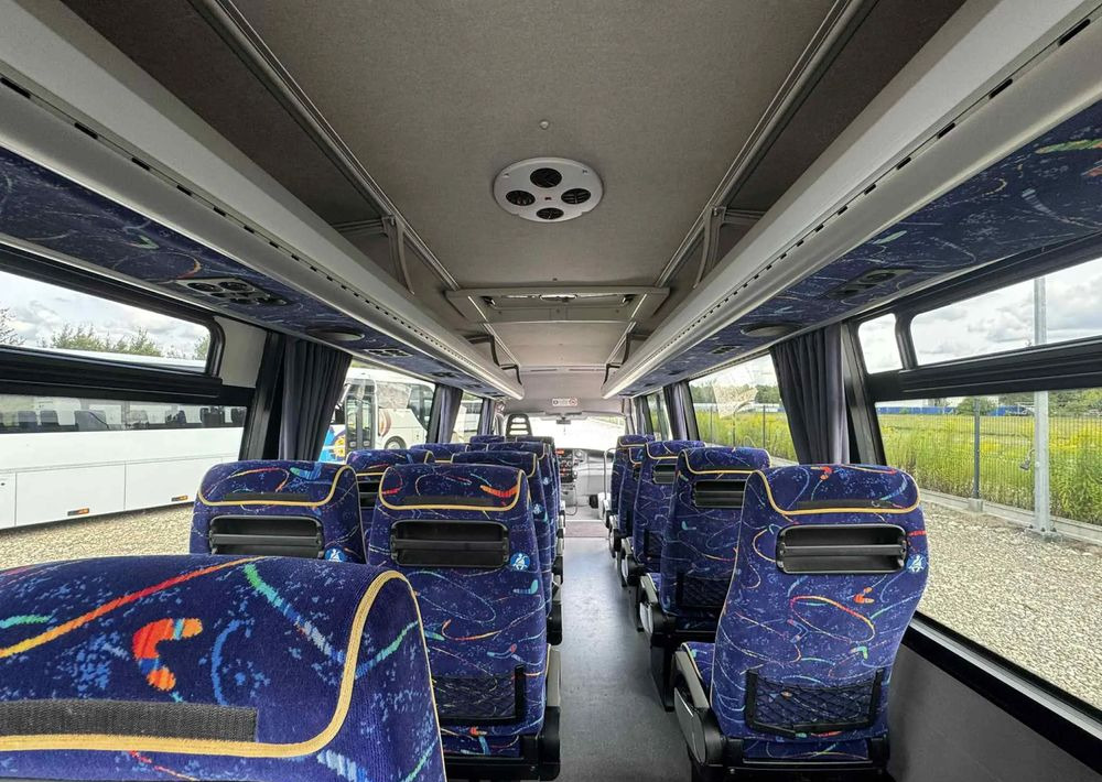 Minibus, Passenger van Iveco Daily: picture 14