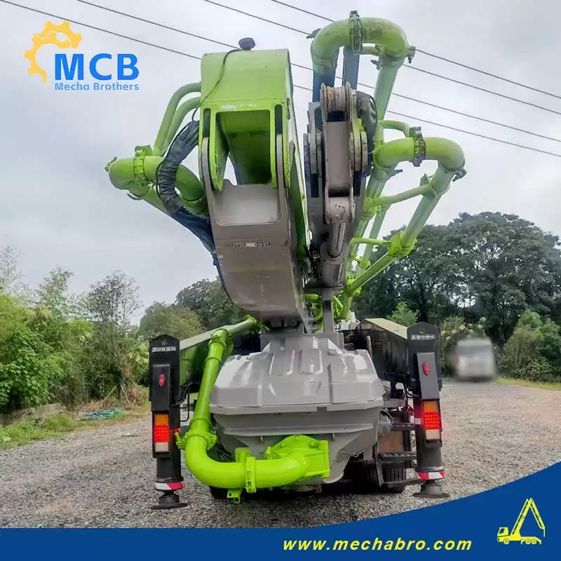 ZOOMLION ZLJ5440THBBE - Concrete pump truck: picture 4 ZOOMLION ZLJ5440THBBE - Concrete pump truck: picture 4