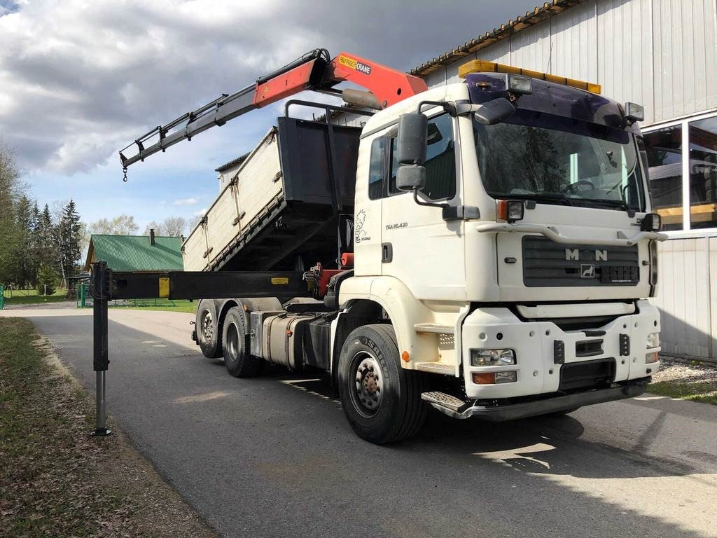 MAN TGA 26.430 6X2-2 BL/M 3-WAY TIP+PALFINGER PK23500  - Tipper: picture 3 MAN TGA 26.430 6X2-2 BL/M 3-WAY TIP+PALFINGER PK23500  - Tipper: picture 3