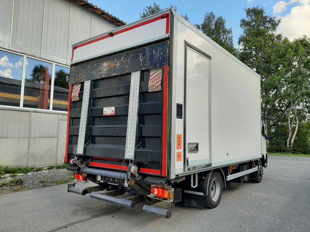 Renault D CAB 4X2 EURO6 - Box truck: picture 3 Renault D CAB 4X2 EURO6 - Box truck: picture 3