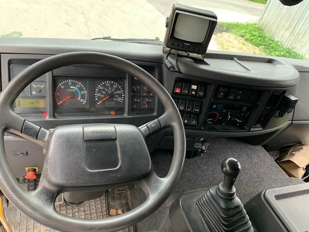 Leasing of Volvo FL615 + HIAB 027-2 Volvo FL615 + HIAB 027-2: picture 12 Leasing of Volvo FL615 + HIAB 027-2 Volvo FL615 + HIAB 027-2: picture 12