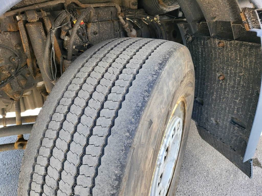 Leasing of Volvo FM410 6X2 CARRIER SIDEOPENING Volvo FM410 6X2 CARRIER SIDEOPENING: picture 16 Leasing of Volvo FM410 6X2 CARRIER SIDEOPENING Volvo FM410 6X2 CARRIER SIDEOPENING: picture 16