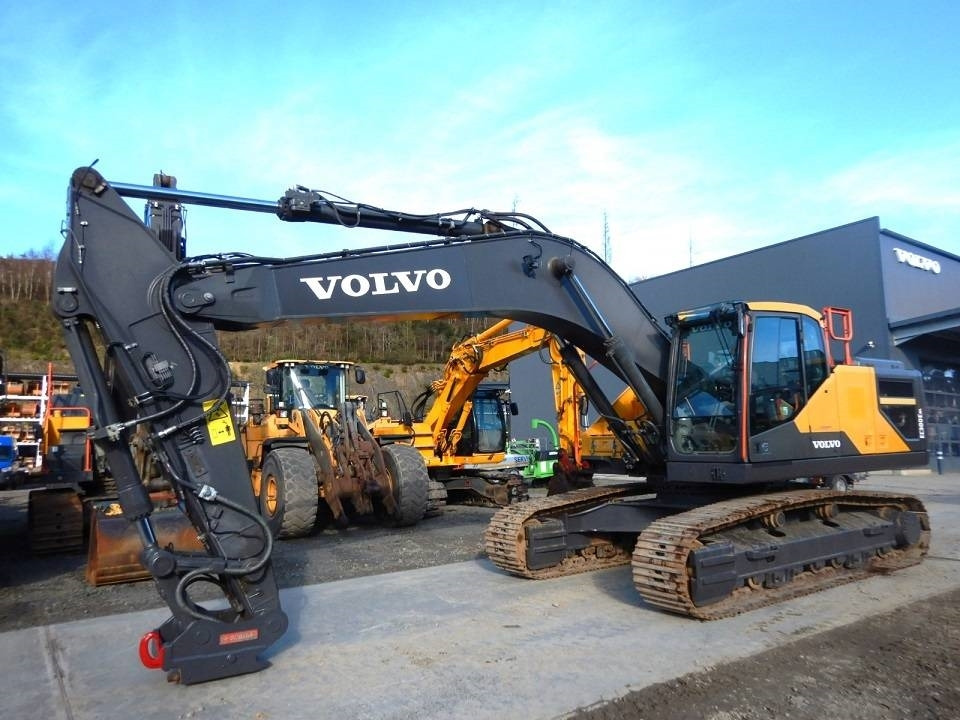 Volvo EC 300 E - Crawler excavator: picture 1 Volvo EC 300 E - Crawler excavator: picture 1