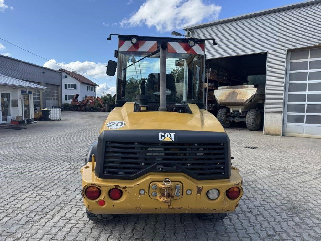 CAT 908M - Wheel loader: picture 5 CAT 908M - Wheel loader: picture 5