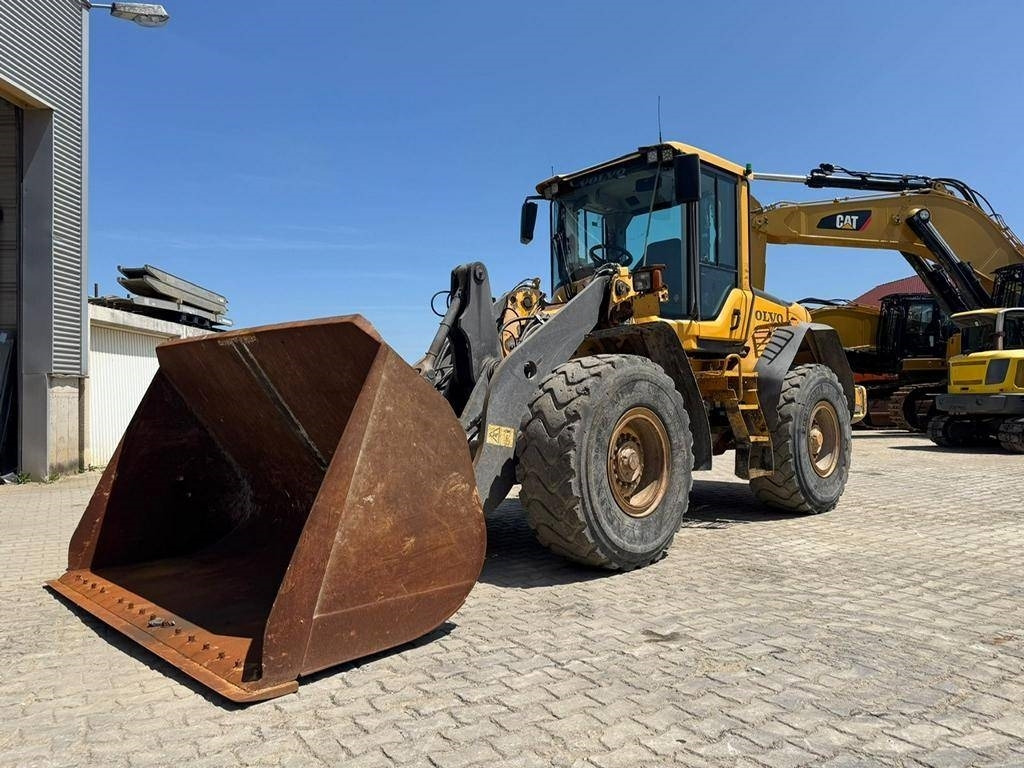 Volvo L 70 F - Wheel loader: picture 1 Volvo L 70 F - Wheel loader: picture 1