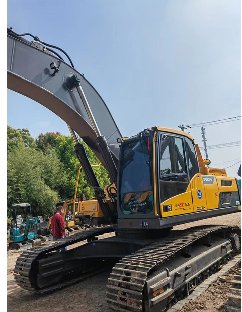 Crawler excavator 2020 Volvo EC300: picture 12