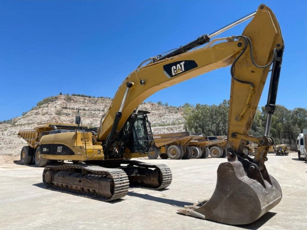 CAT 330 D LN - Crawler excavator: picture 4 CAT 330 D LN - Crawler excavator: picture 4