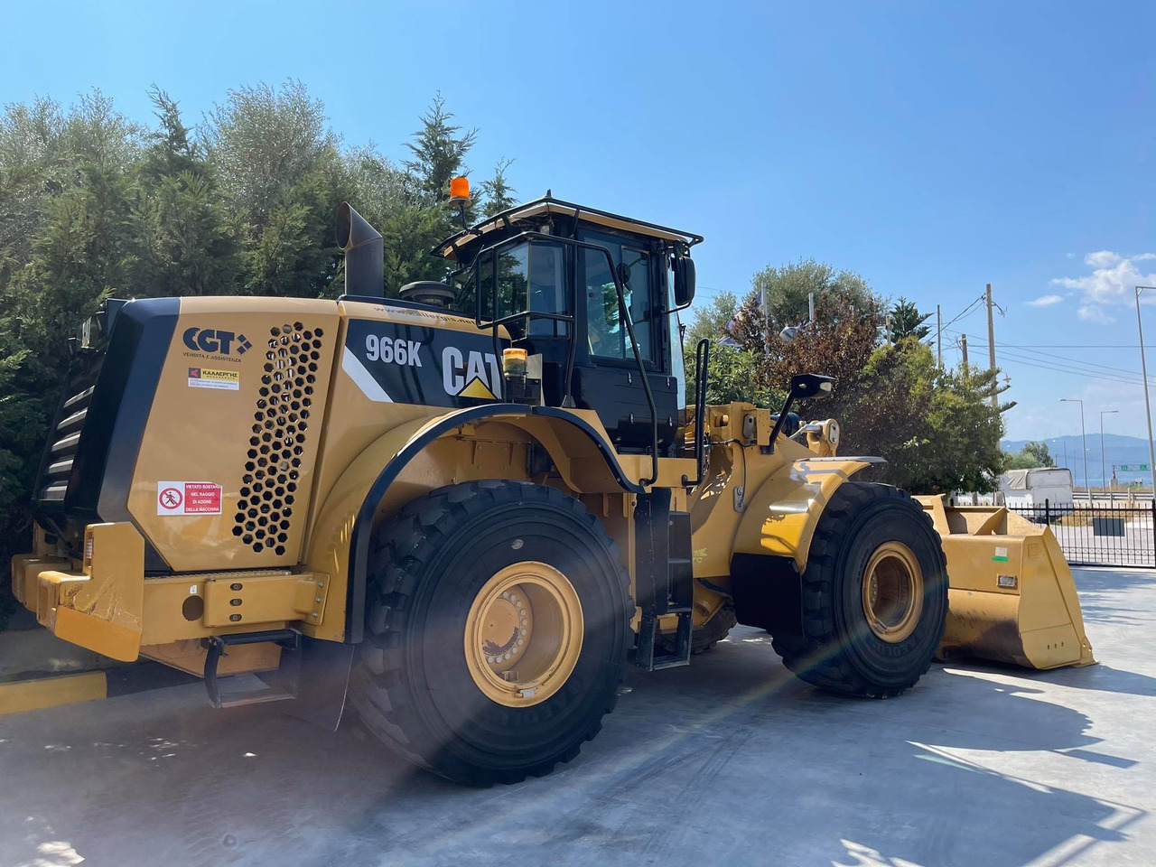 Wheel loader CAT 966K: picture 14