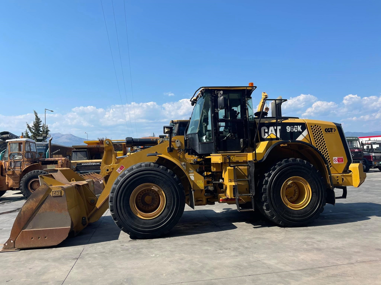Wheel loader CAT 966K: picture 8
