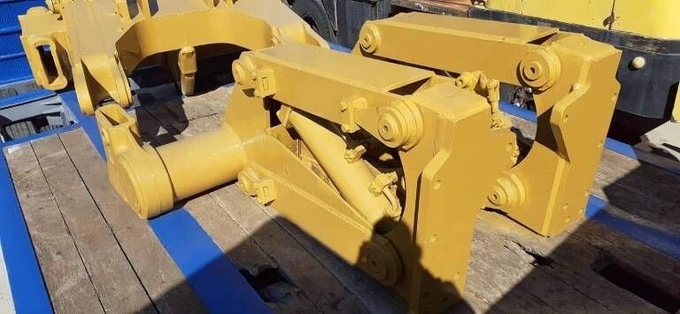 CAT MULTISHANK RIPPER FOR D7G/H - Bulldozer: picture 3 CAT MULTISHANK RIPPER FOR D7G/H - Bulldozer: picture 3
