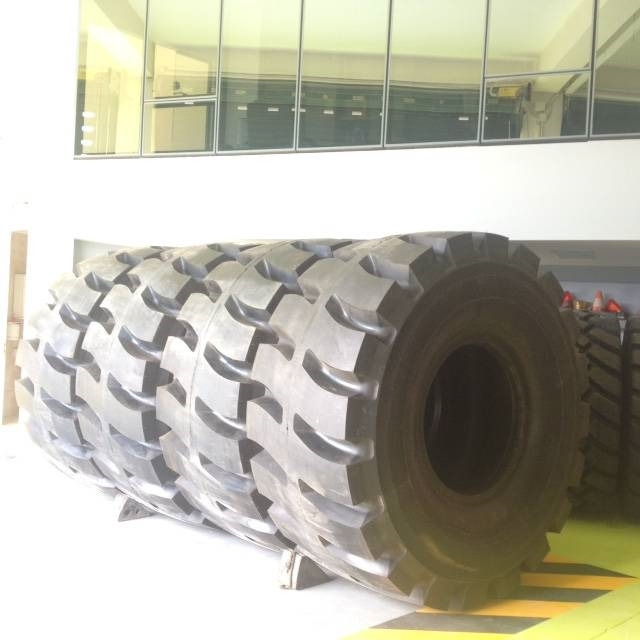 Goodyear 3565R33 L5 - Tire for Construction machinery: picture 3 Goodyear 3565R33 L5 - Tire for Construction machinery: picture 3