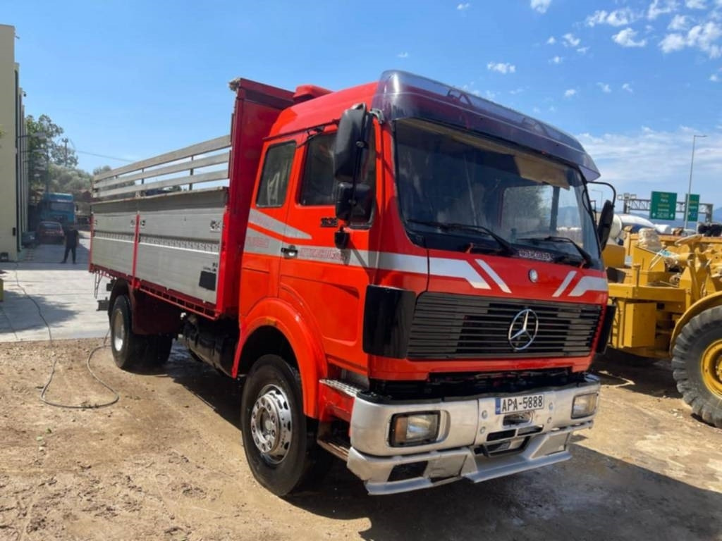 Mercedes-Benz 1638 - Dropside/ Flatbed truck: picture 4 Mercedes-Benz 1638 - Dropside/ Flatbed truck: picture 4