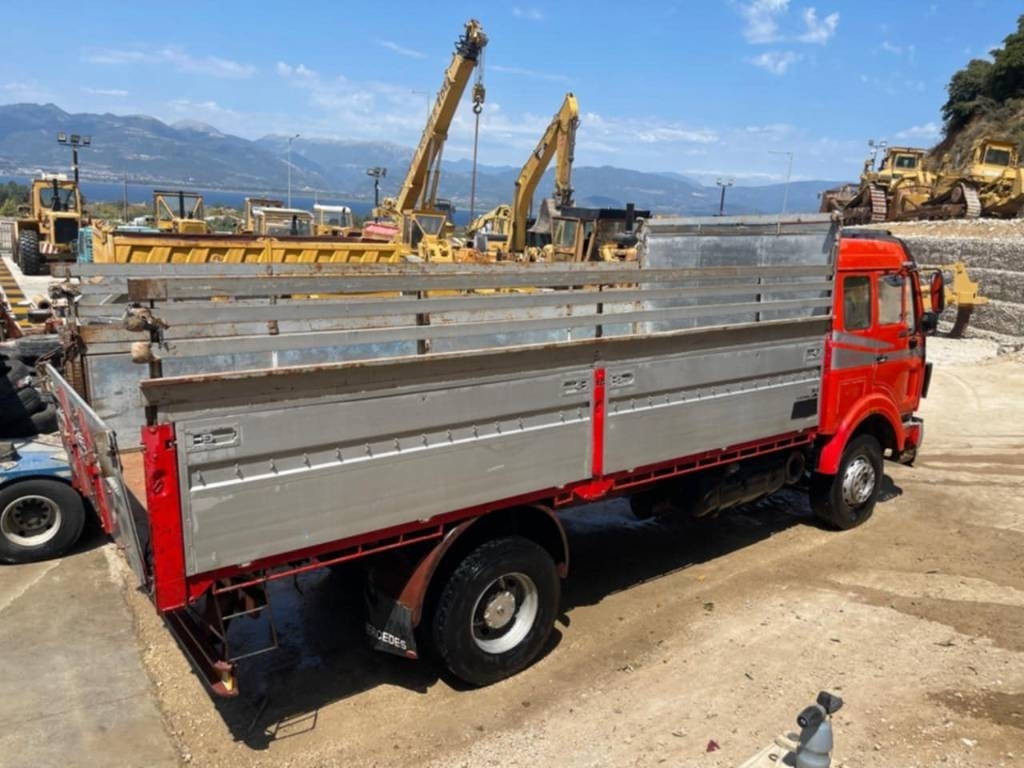 Dropside/ Flatbed truck Mercedes-Benz 1638: picture 6
