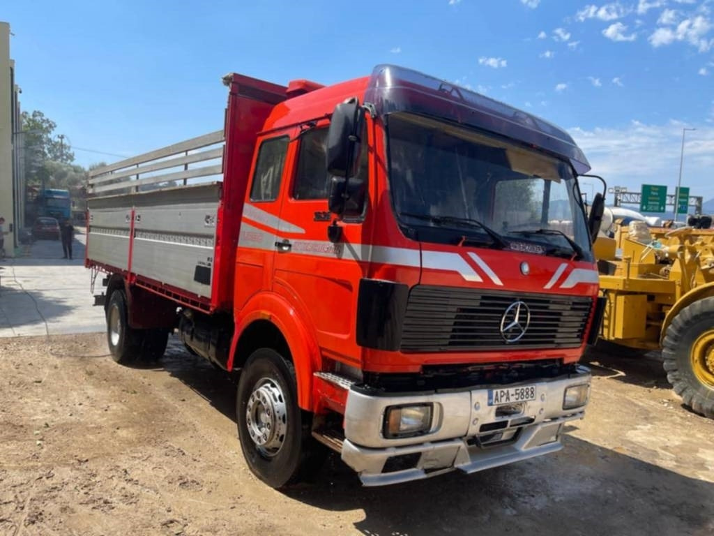 Dropside/ Flatbed truck Mercedes-Benz 1638: picture 13