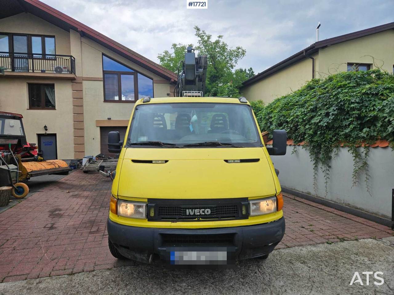 2000 Iveco Daily 35C11 - Trailer mounted boom lift: picture 3 2000 Iveco Daily 35C11 - Trailer mounted boom lift: picture 3
