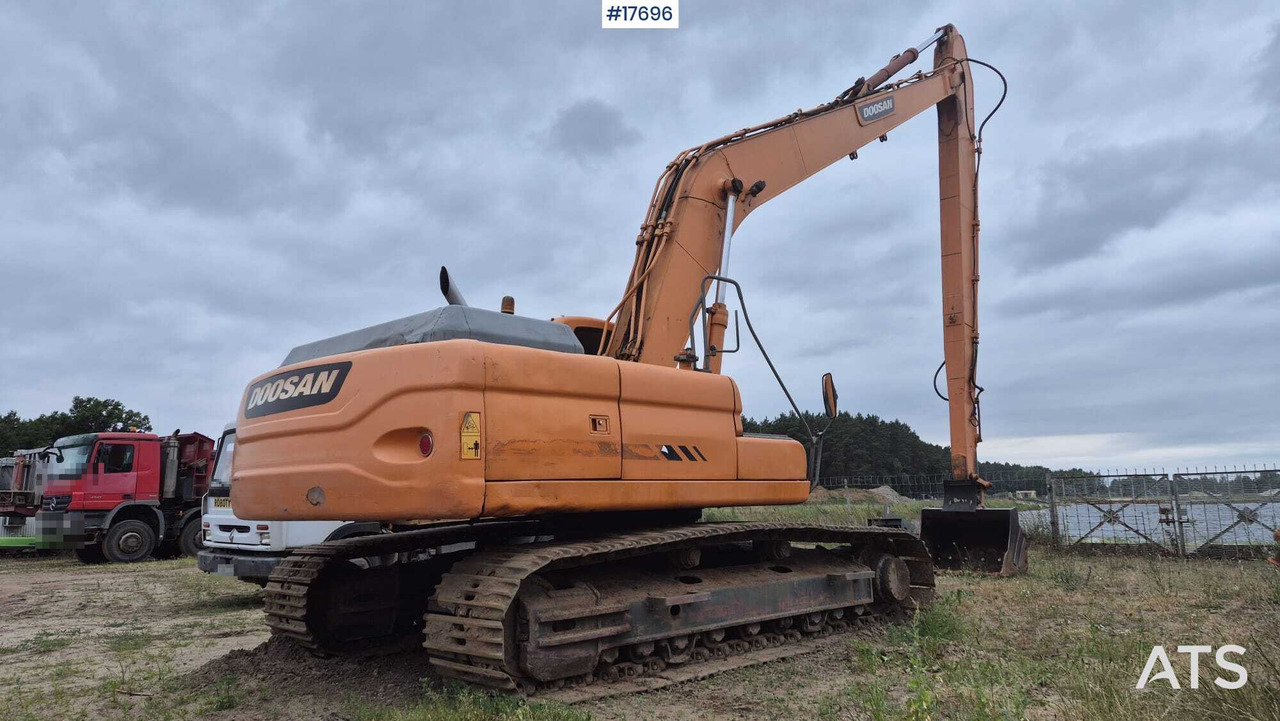 2006 Doosan DX 300 LC - Crawler excavator: picture 3 2006 Doosan DX 300 LC - Crawler excavator: picture 3