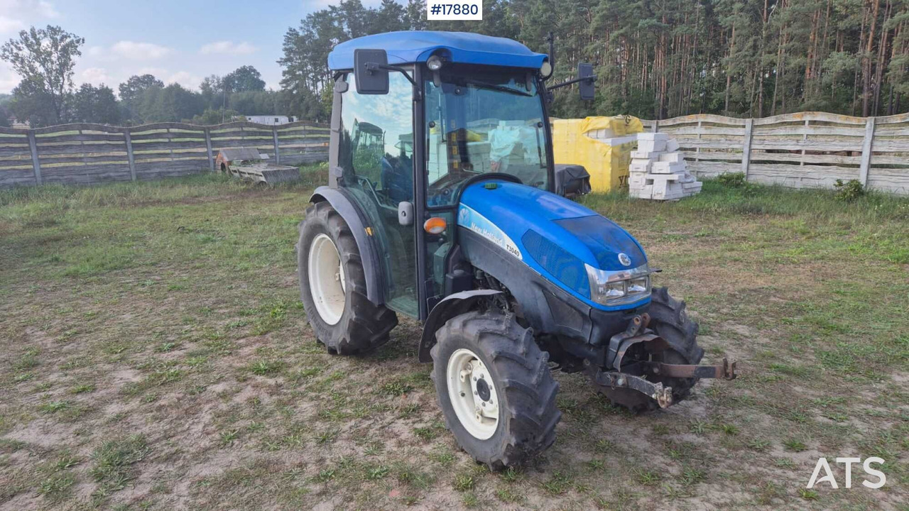 2011 New Holland T 3040 - Compact tractor: picture 1 2011 New Holland T 3040 - Compact tractor: picture 1