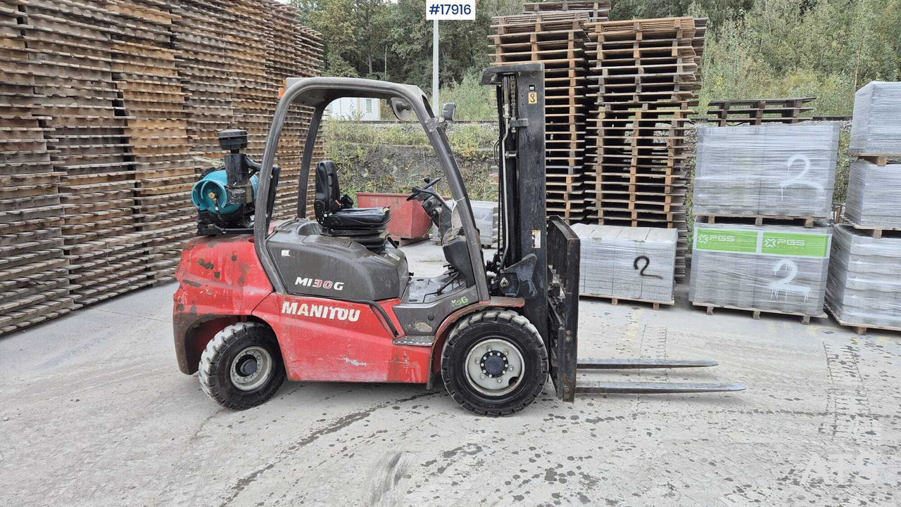 2015 Manitou MI 30 G - LPG forklift: picture 2 2015 Manitou MI 30 G - LPG forklift: picture 2