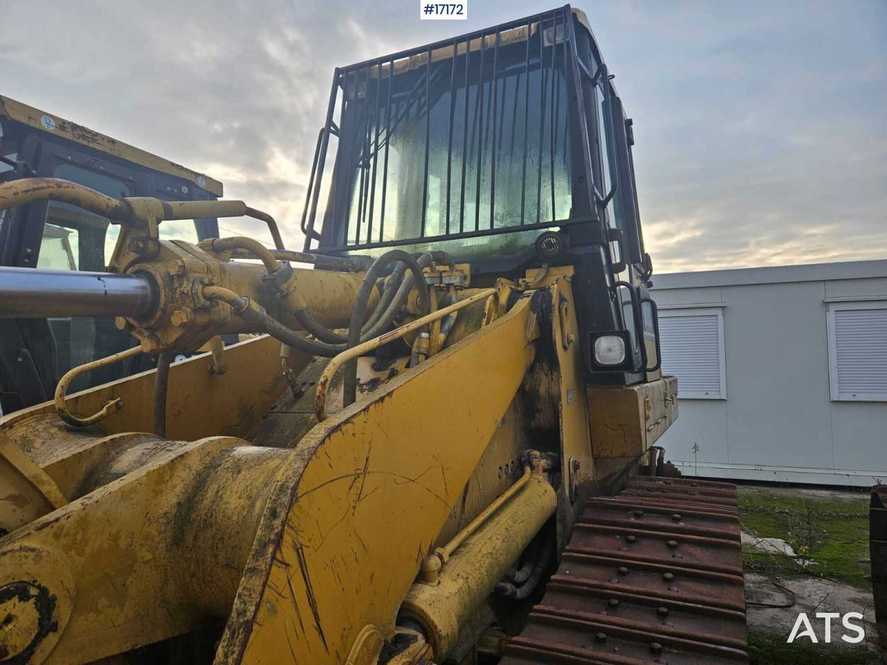 Crawler loader CAT 963C (2004) - Crawler loader: picture 4 Crawler loader CAT 963C (2004) - Crawler loader: picture 4